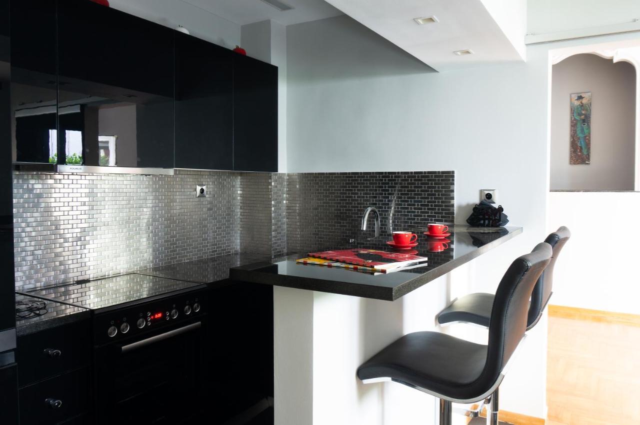 The Burton Luxury 1Br In Plaka, Athens Lejlighed Eksteriør billede